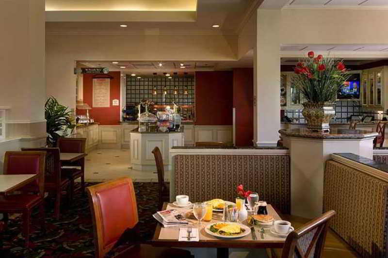 Hilton Garden Inn Fredericksburg Exterior photo